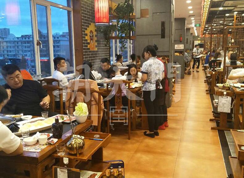 一次性油老火鍋加盟，選對品牌很關(guān)鍵！