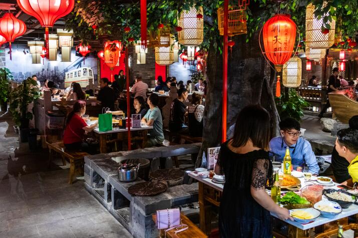 加盟旋轉小火鍋多少錢？有沒有發(fā)展前景