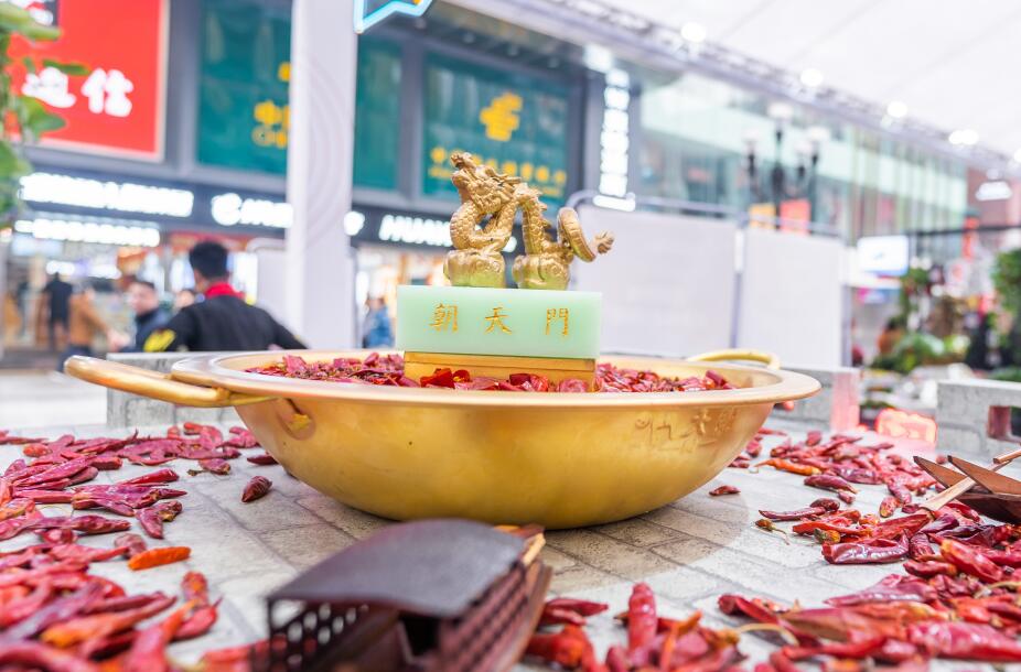 哈密開火鍋加盟店如何經(jīng)營？怎么管理？