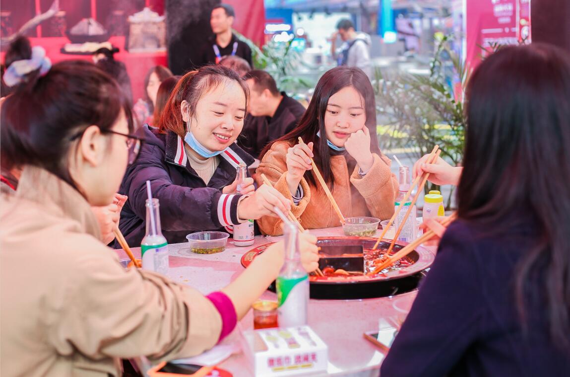 重慶火鍋的微辣究竟辣不辣？外地人能吃嗎？