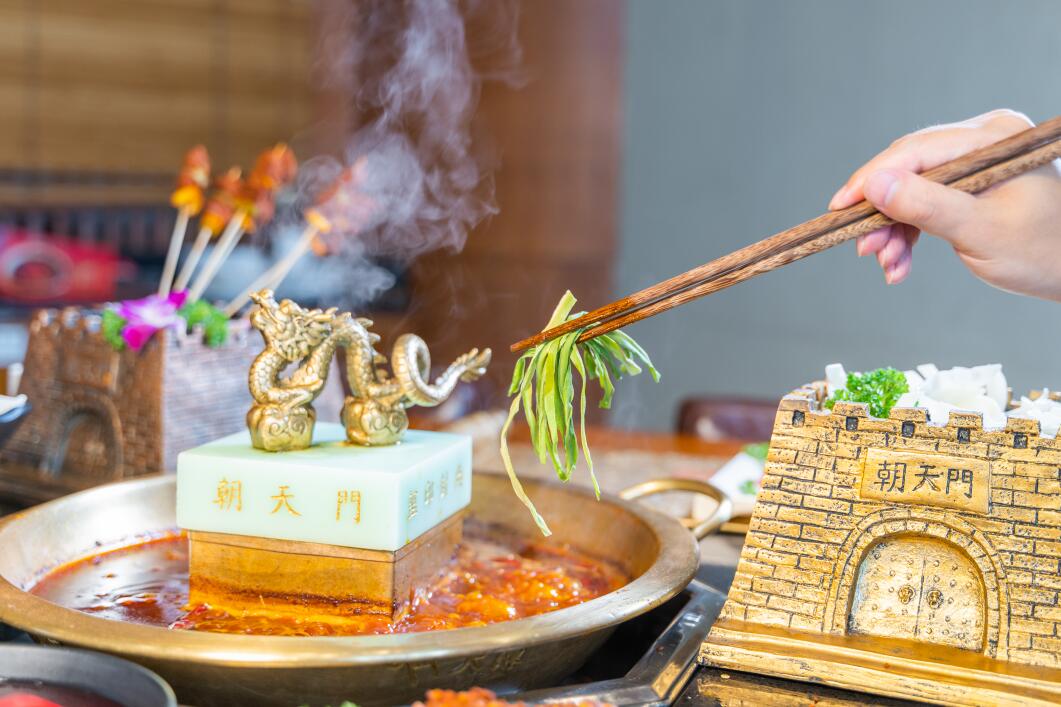 朝天門火鍋好吃嗎？鍋底味道辣不辣？