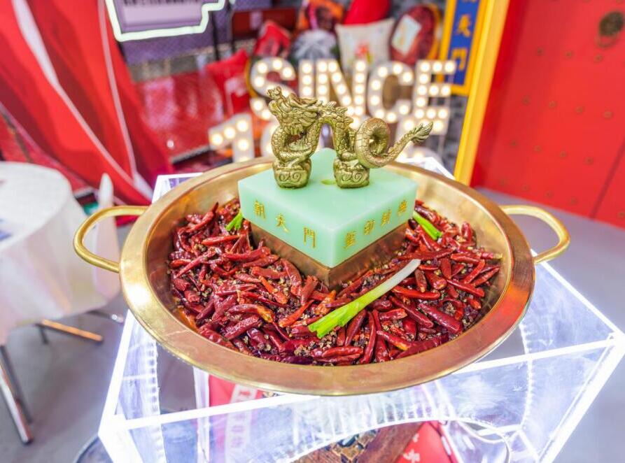 酉陽開火鍋加盟店，如何提升開業(yè)服務？