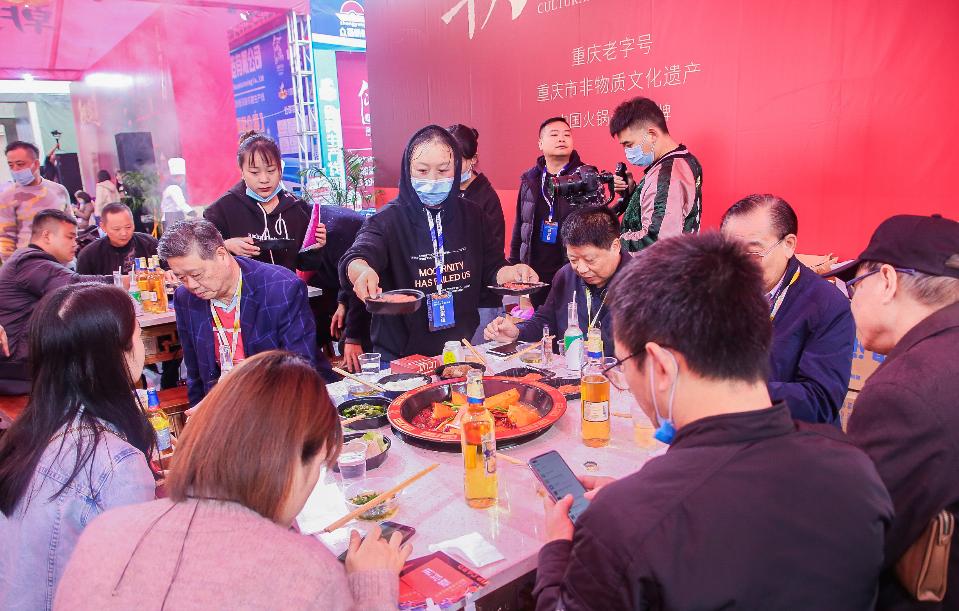 合格的餐飲服務(wù)員，到底該是怎樣的？請按這個標(biāo)準(zhǔn)！