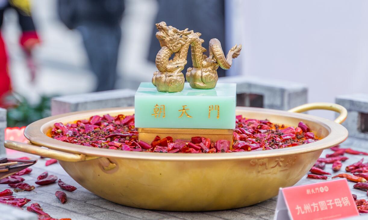 當(dāng)鹵肥腸預(yù)見火鍋，雙重美味，引爆火鍋店生意！