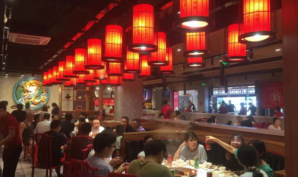 火鍋店燈光設(shè)計(jì)，打造氛圍感，提升進(jìn)店率，老板必看！