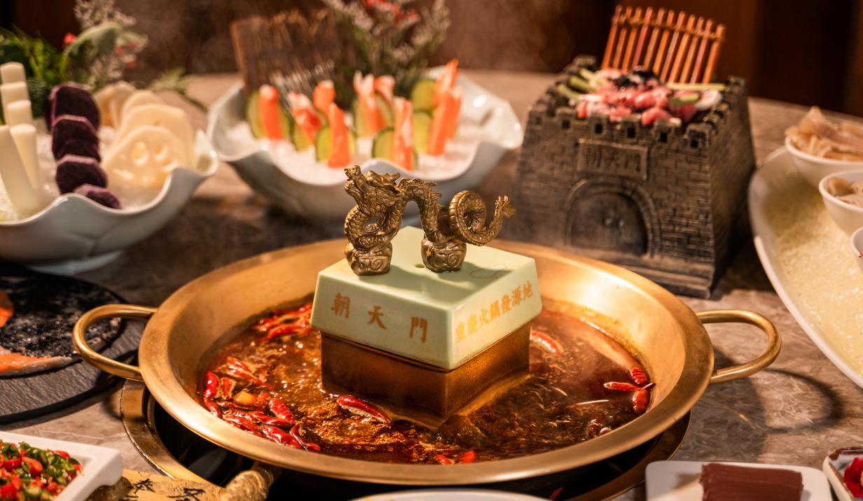 既是火鍋菜品，又是小吃，鹵雞爪為什么這么受歡迎？