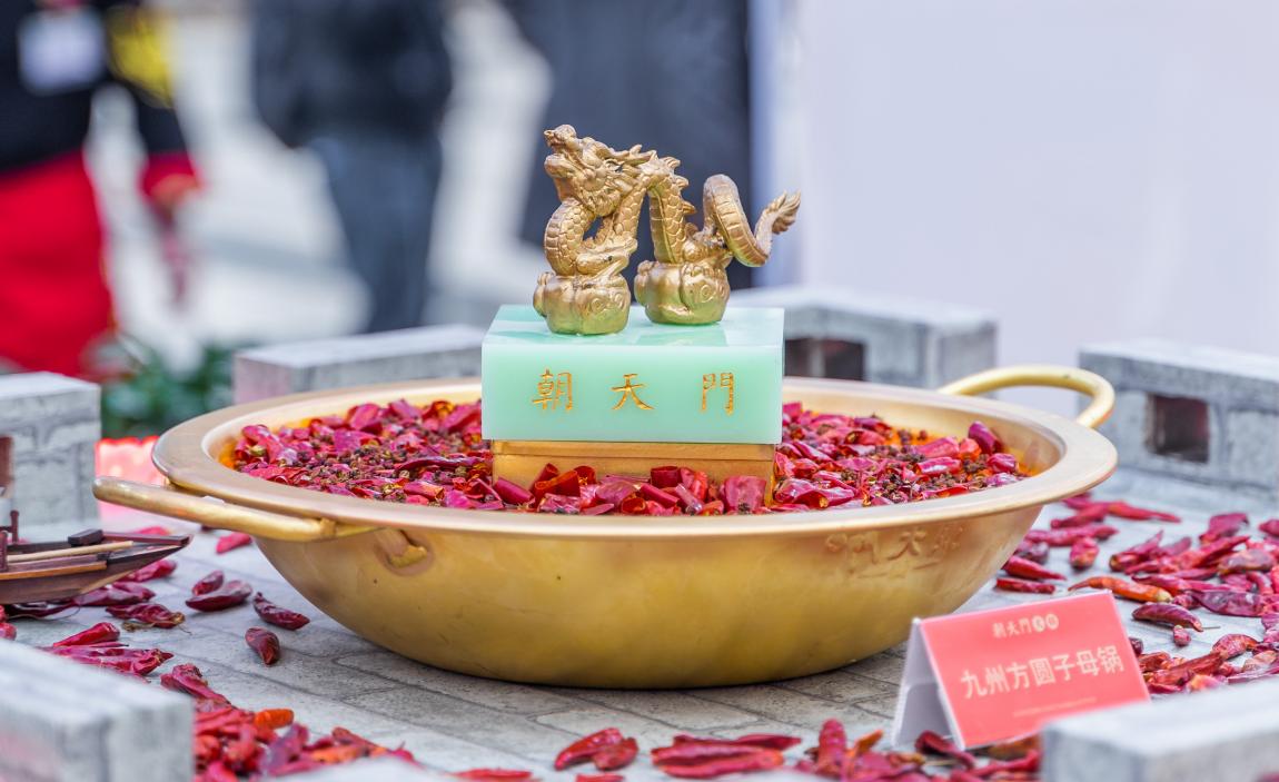 開一家火鍋店，加盟與自創(chuàng)，誰(shuí)更適合？