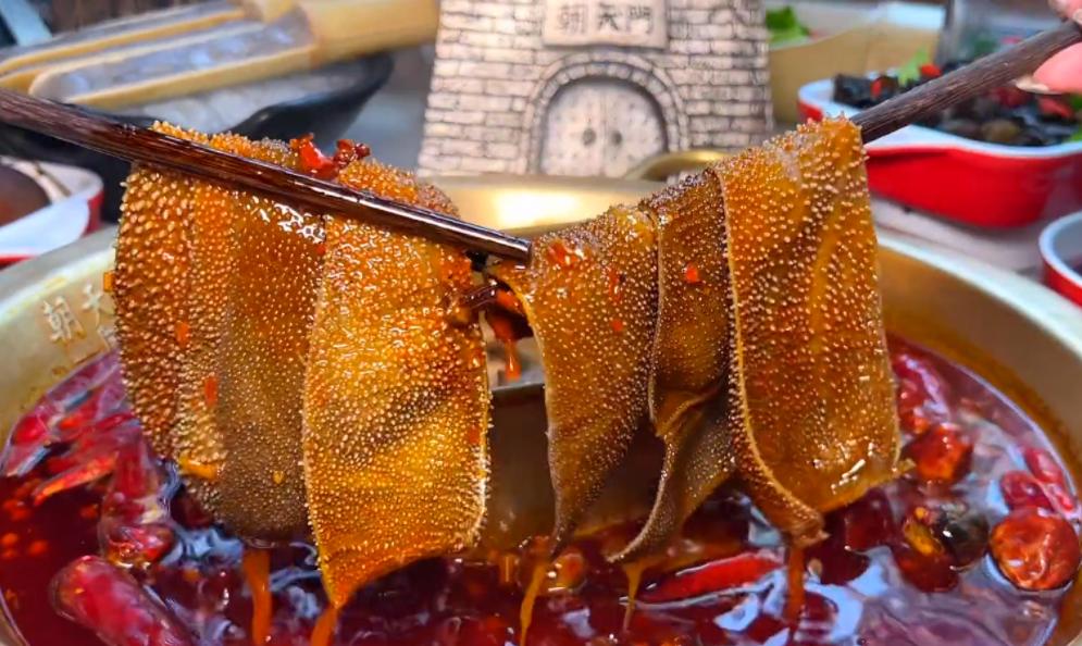 夏天，火鍋店需要準(zhǔn)備哪些冷飲？生意更好！