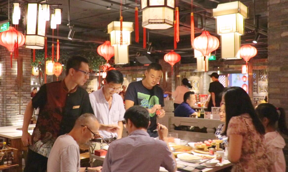 為什么社區(qū)咖啡館，在餐飲火鍋界快速崛起？