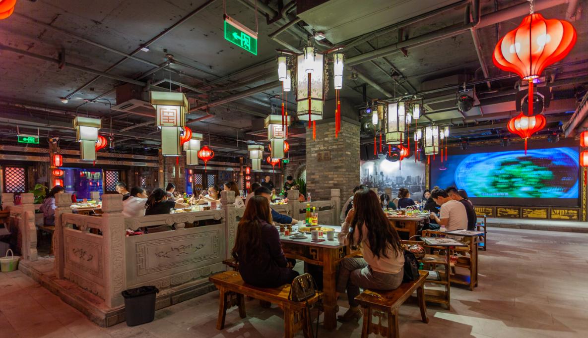 火鍋店燈光設(shè)計為何重要？看完這三點原因你就知道！
